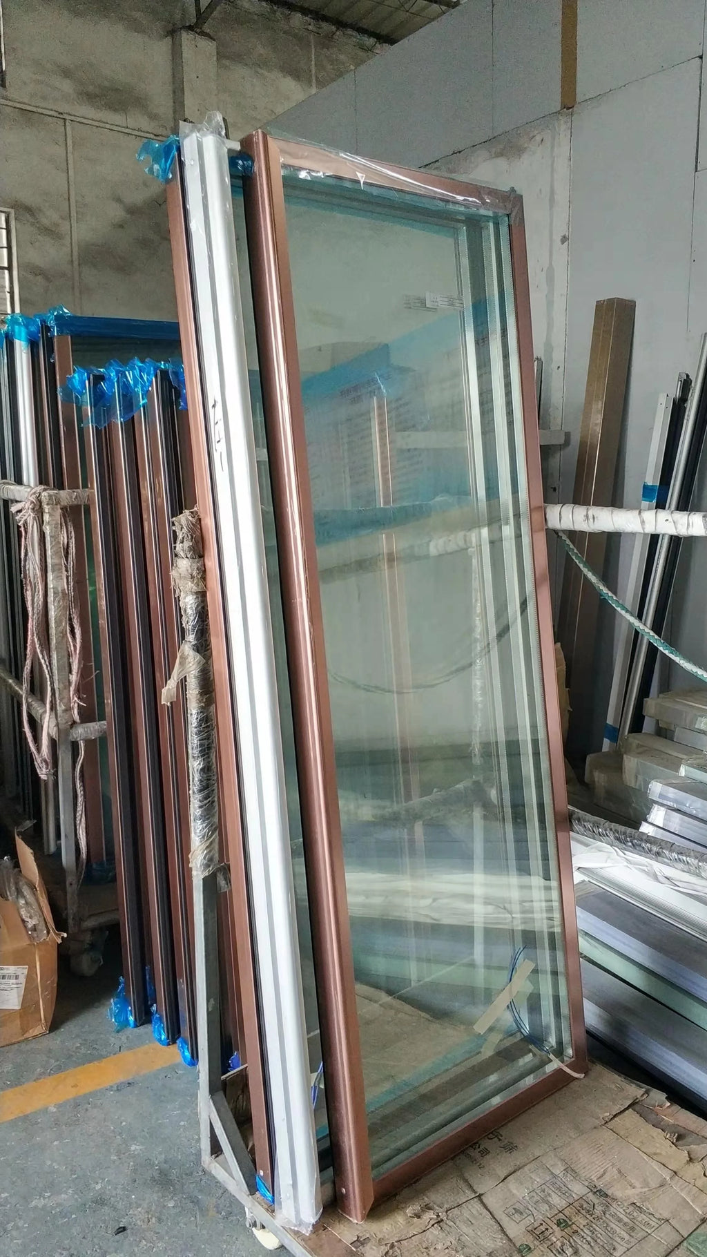 Soardragon Walk in Freezer Glass Door Black Glass Door Drinks Display Cold Room Silver Frame Glass Door Cold Room with Shelf